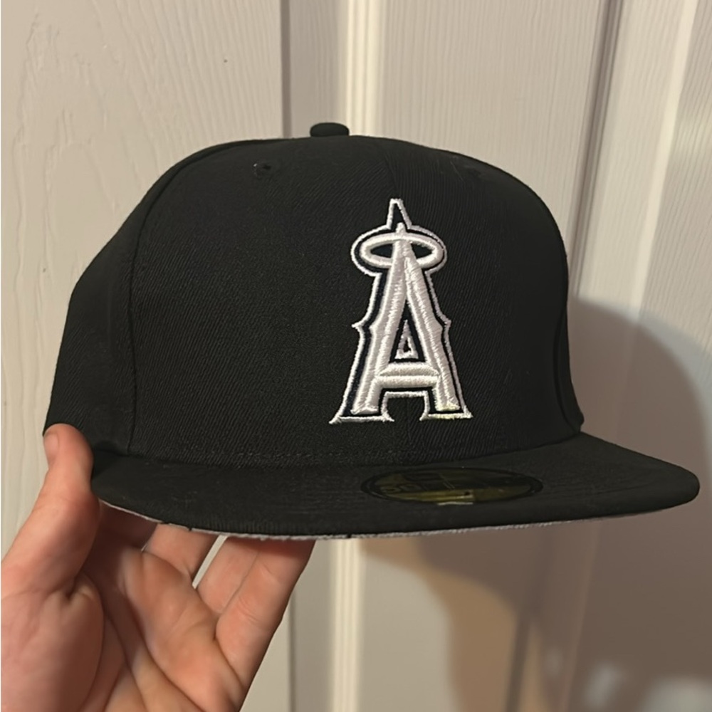 Black and White Los Angeles Angels fitted Hat